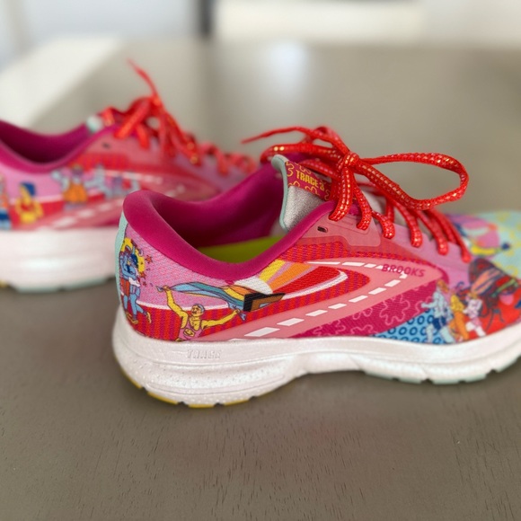 Brooks Women's Trace 3 Run Proud - Picture 11 of 12